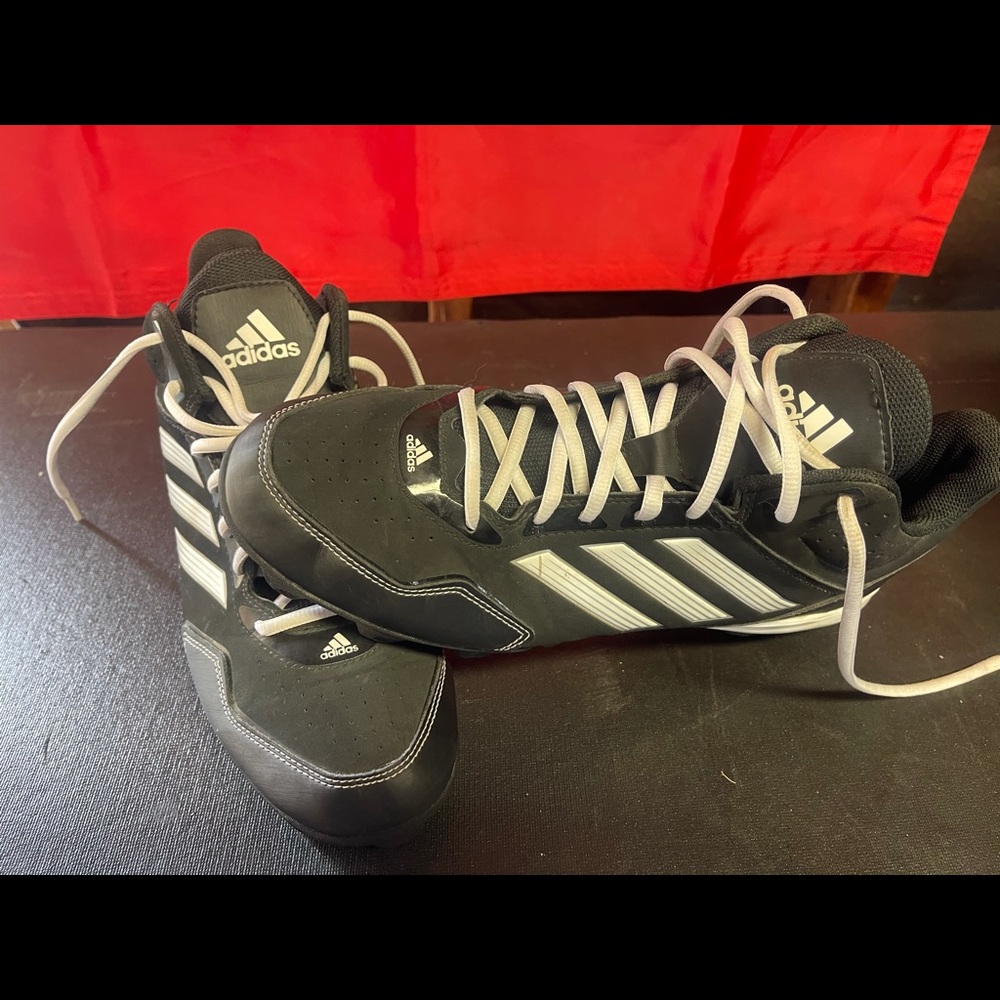 Adidas Baseball Cleats MAN size 10